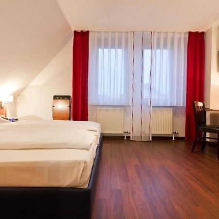 Hotel Domino Stuttgart Eksteriør billede