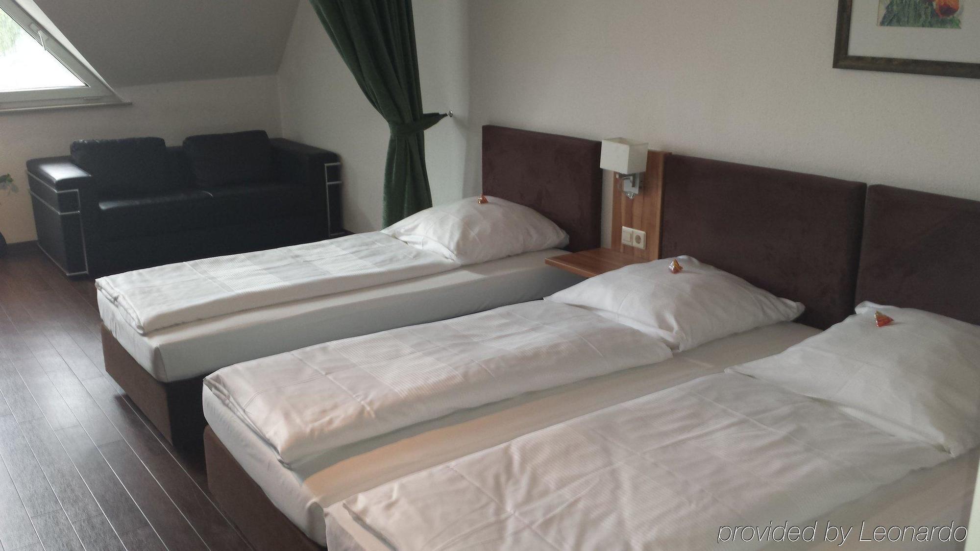 Hotel Domino Stuttgart Eksteriør billede