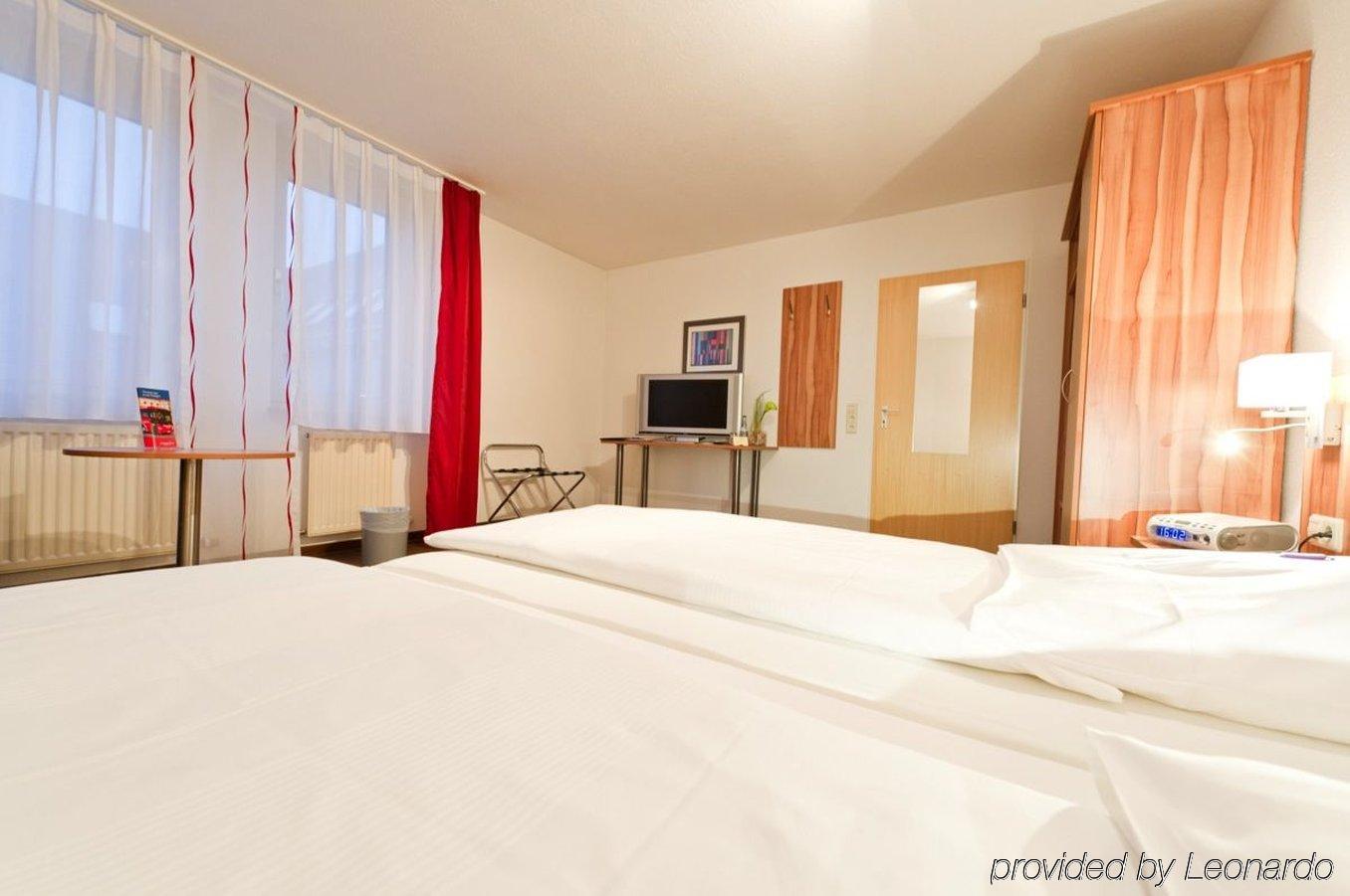 Hotel Domino Stuttgart Eksteriør billede