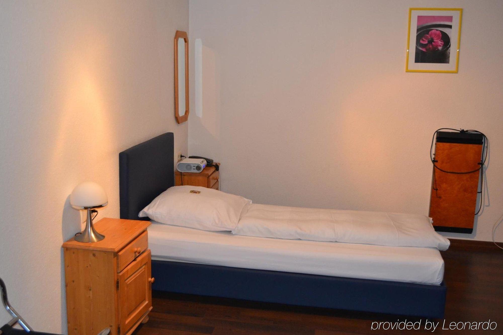 Hotel Domino Stuttgart Eksteriør billede