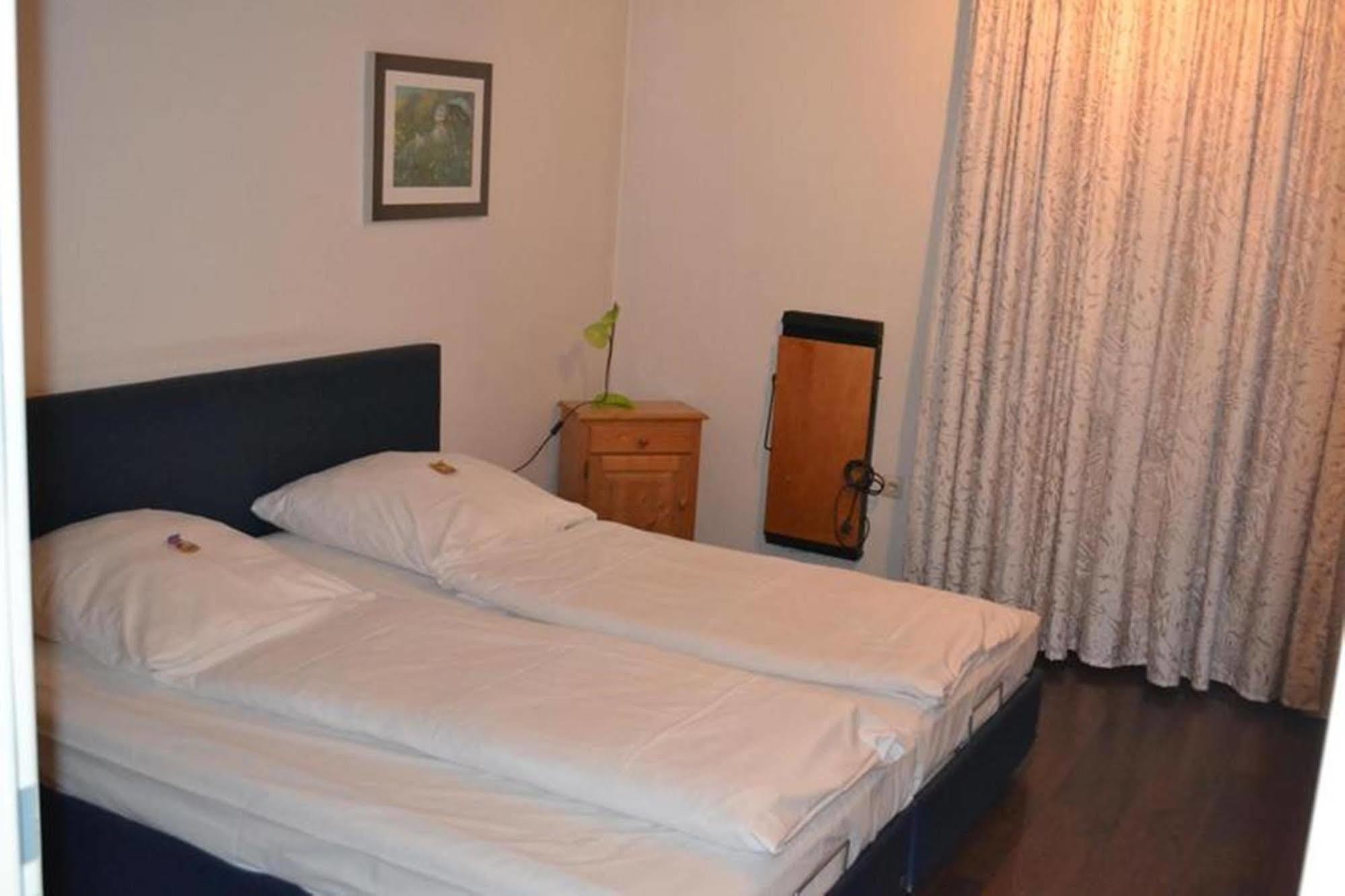 Hotel Domino Stuttgart Eksteriør billede